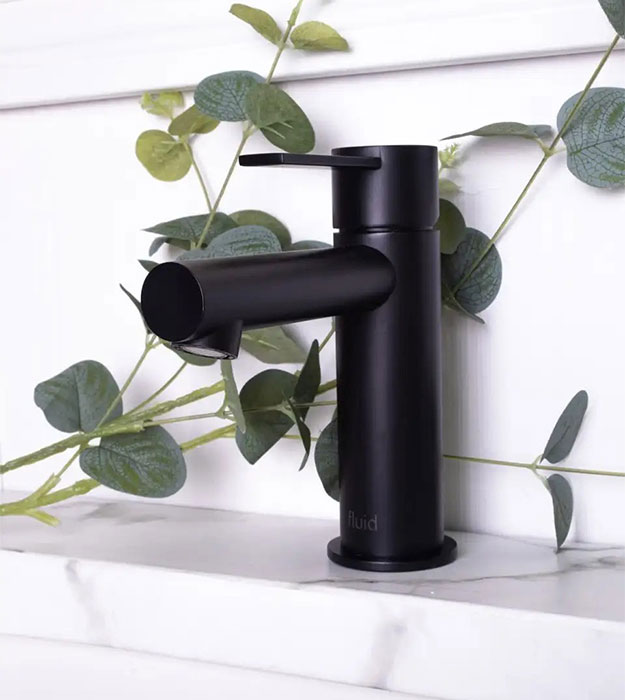 Fluid Big Citi Round Bathroom Faucet F24013 9 Fluid Big Citi Round Faucet - F24013 Black