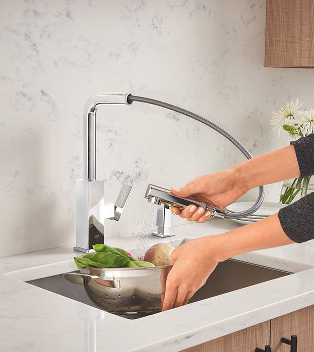 Grohe Tallinn Pull Out Kitchen Faucet S4 min