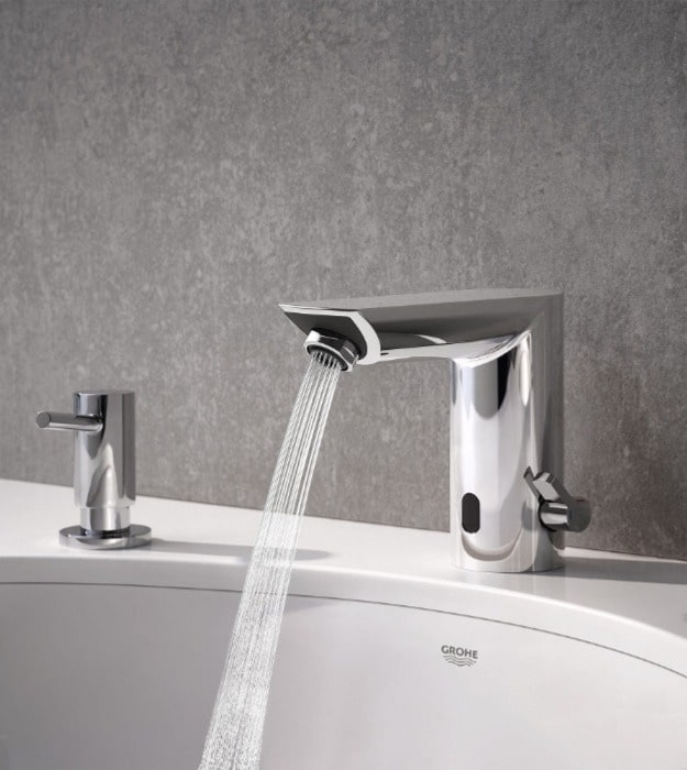 Grohe touchless faucet