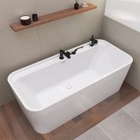 MAAX Oberto 6731 Acrylic Freestanding Center Drain Bathtub