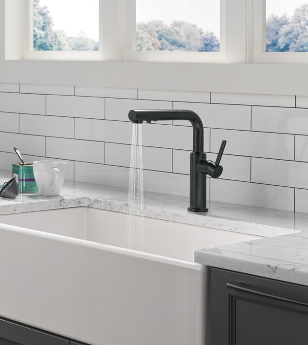 Delta Daneri Pull-Out Kitchen Faucet 16879-DST 41 Delta Daneri Pull-Out Kitchen Faucet 16879-DST - Image 6